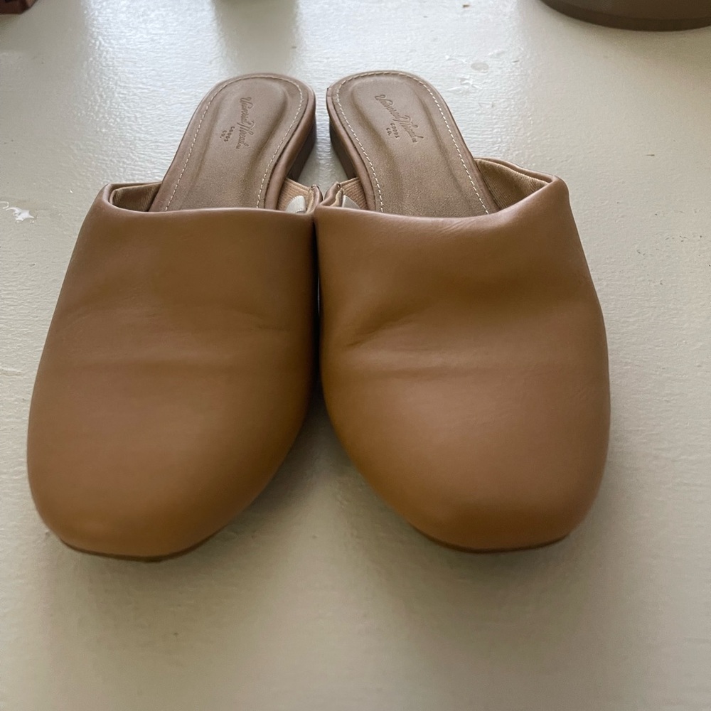 Universal Thread Mules - Picture 3 of 4